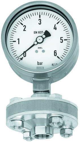 507D - Manomètre tout inox diamètre 100 mm monté sur séparateur.