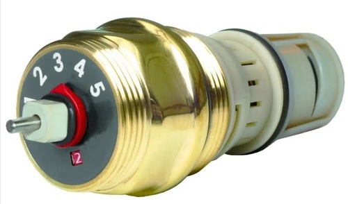 905EQ - Cartouche à caractéristique égal % motorisable à réglage extérieur.